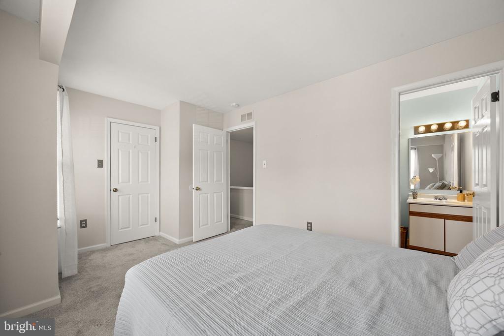 106 Knollwood Ct