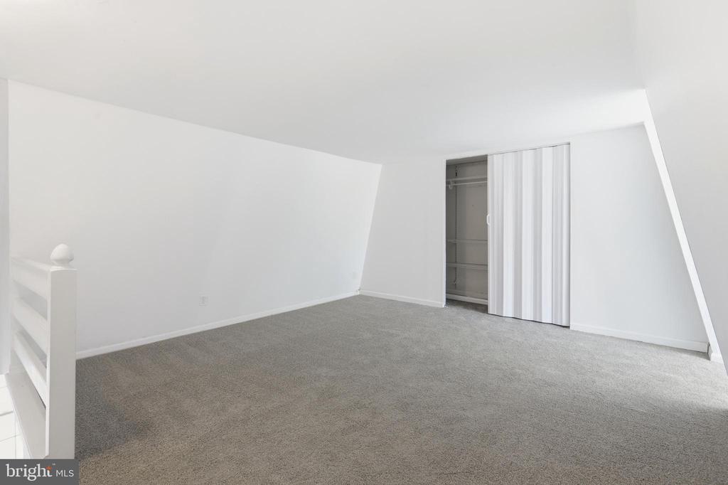 11 VICTORIA DRIVE