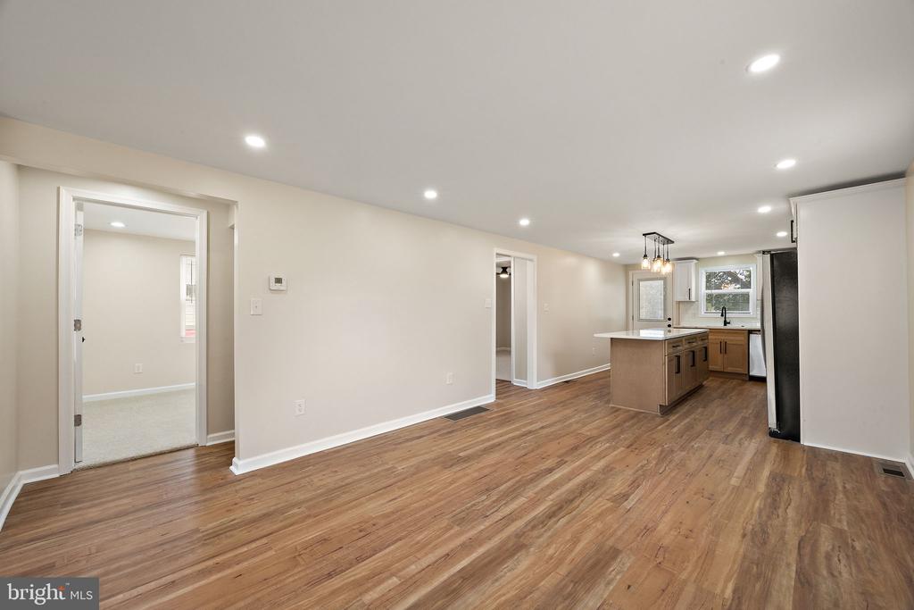 53 SEWARD LANE