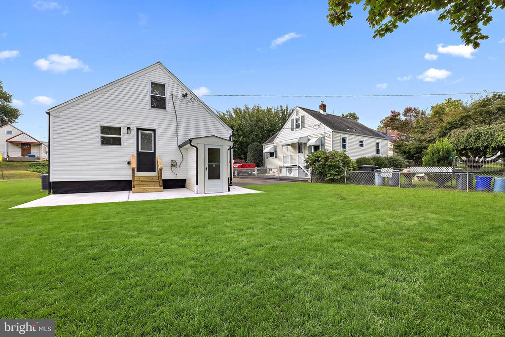 53 SEWARD LANE