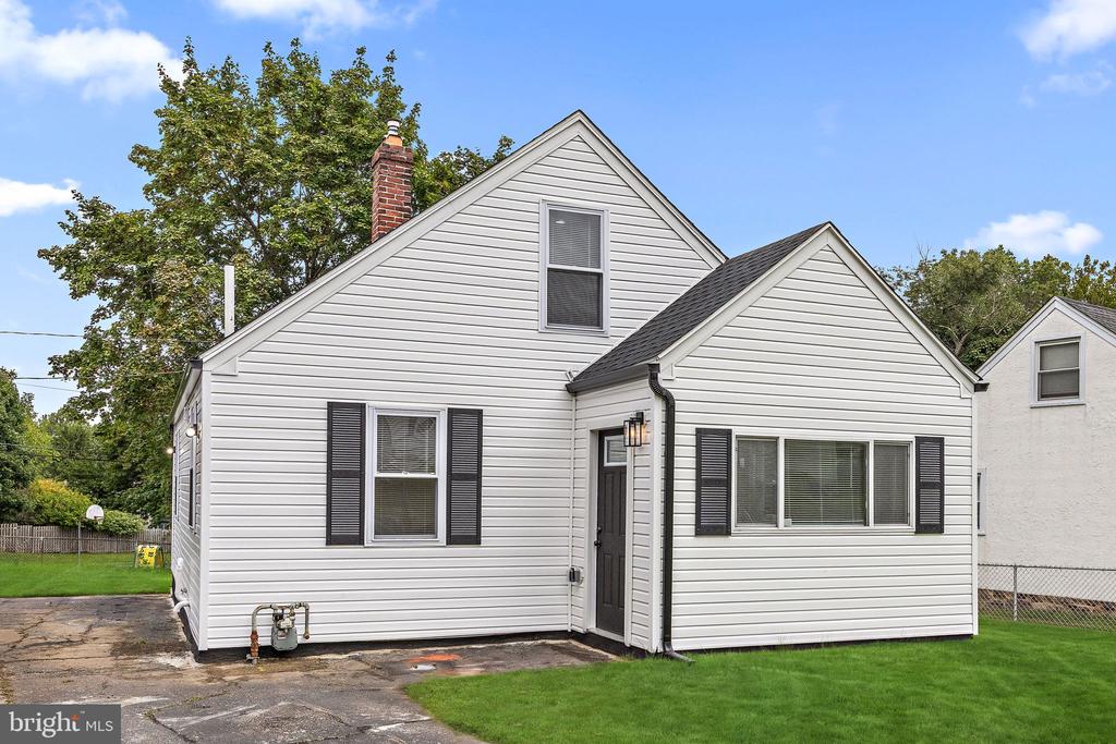 53 SEWARD LANE
