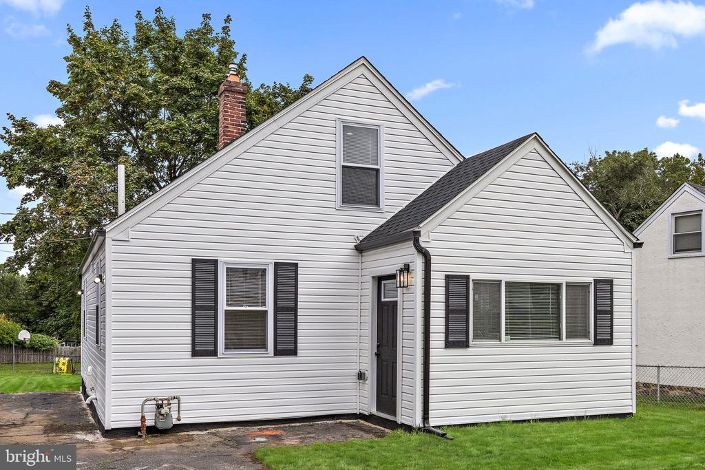 53 SEWARD LANE