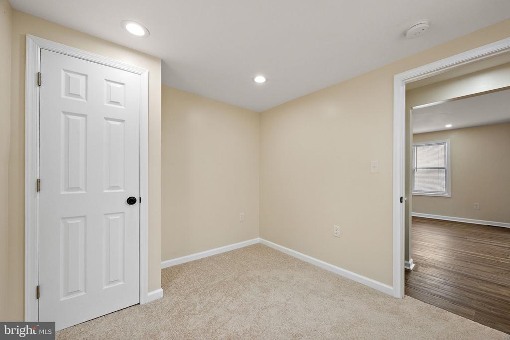 53 SEWARD LANE