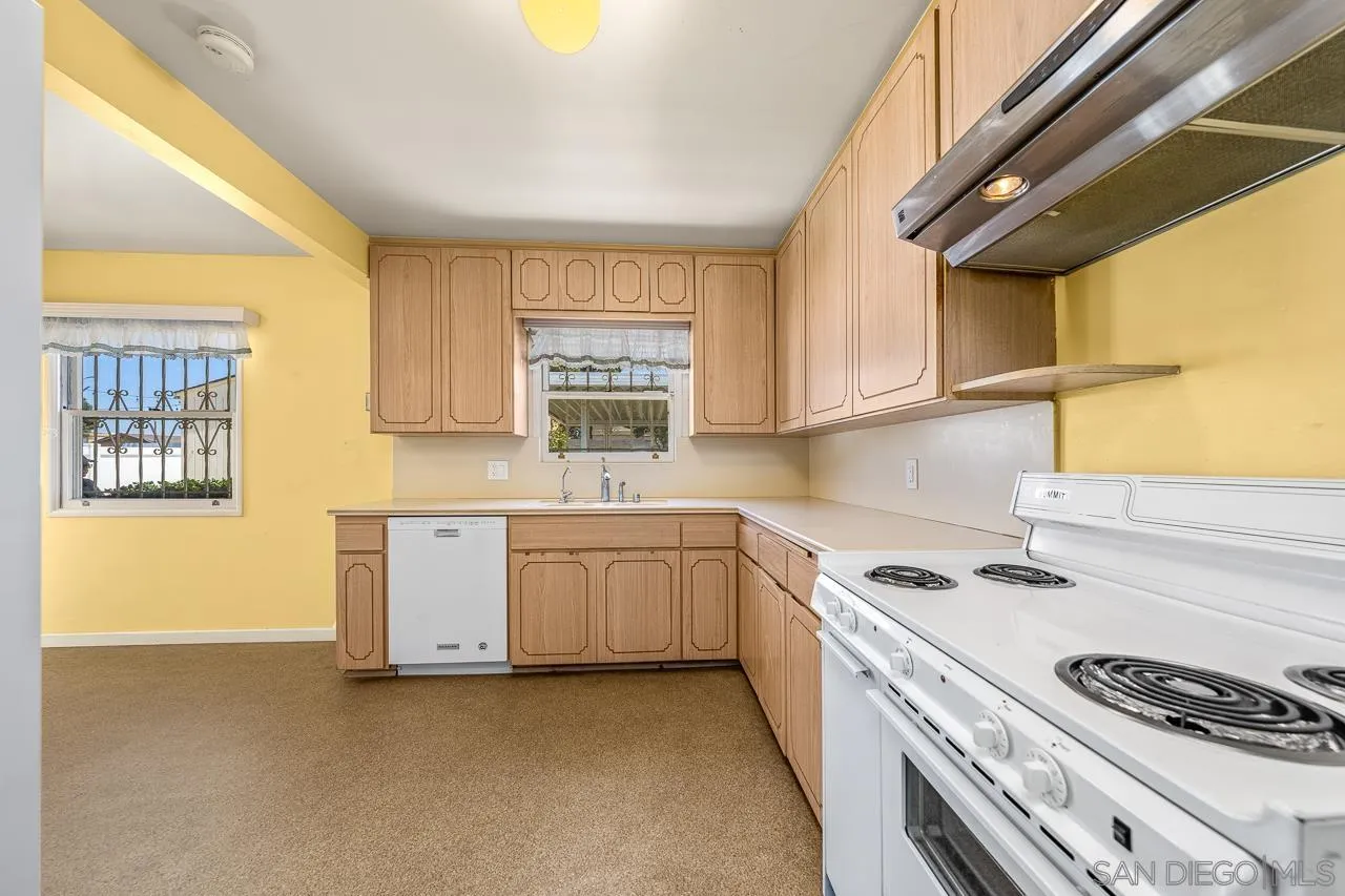 775 Garrett Ave