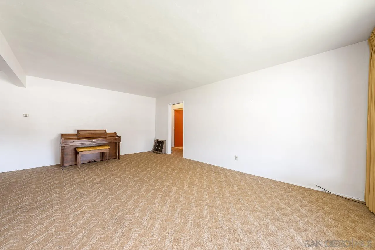 775 Garrett Ave