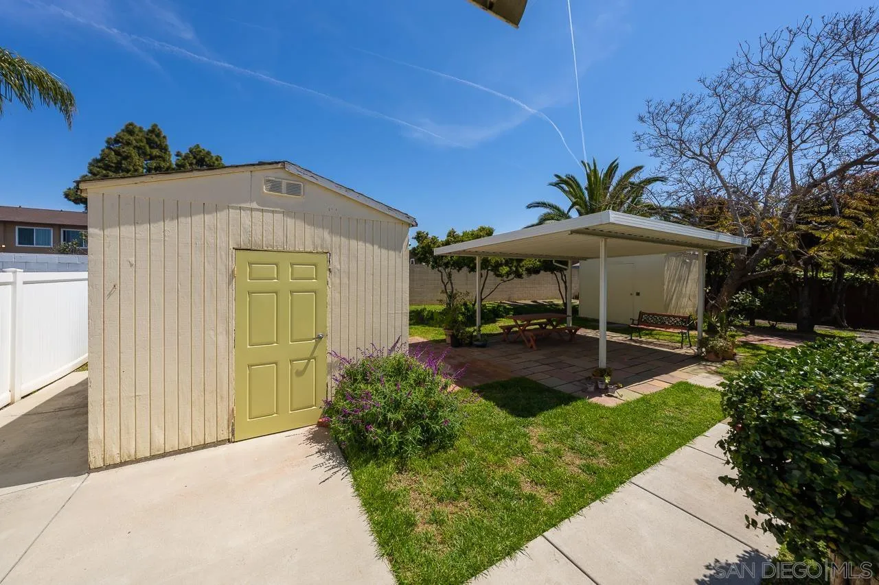 775 Garrett Ave