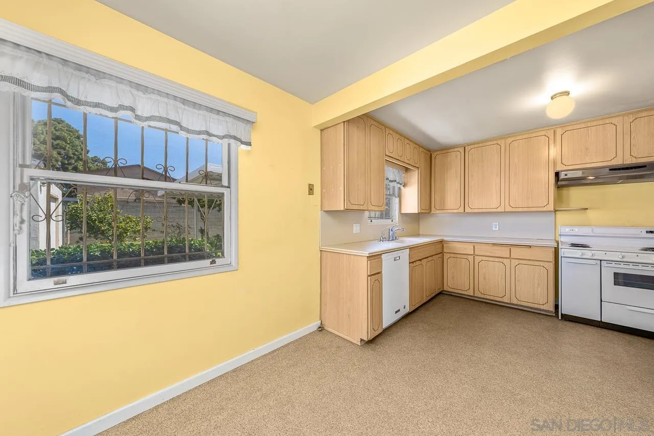 775 Garrett Ave