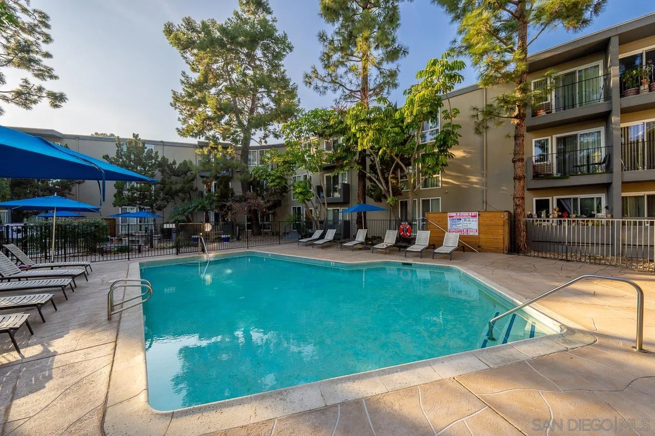 4860 Rolando Ct Unit: 28