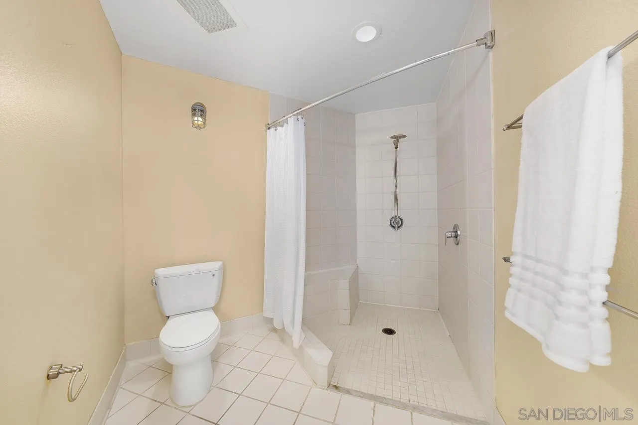 3788 Park Blvd # 9