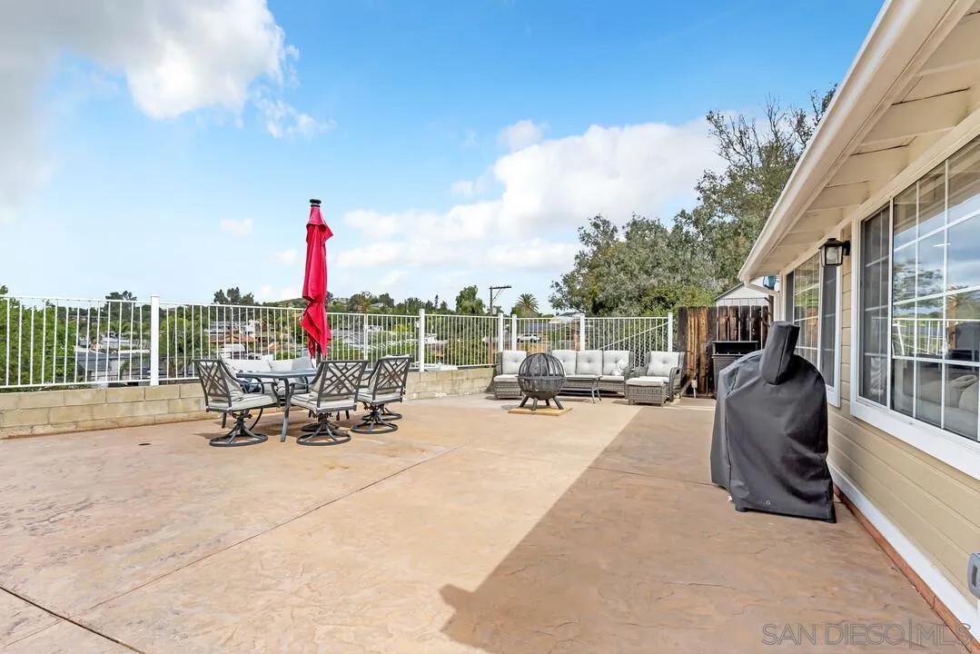 9108 Gideon Cir N