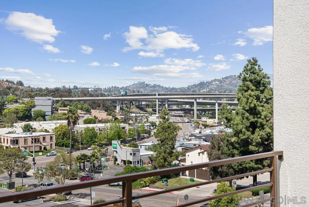 8170 Golden Ave