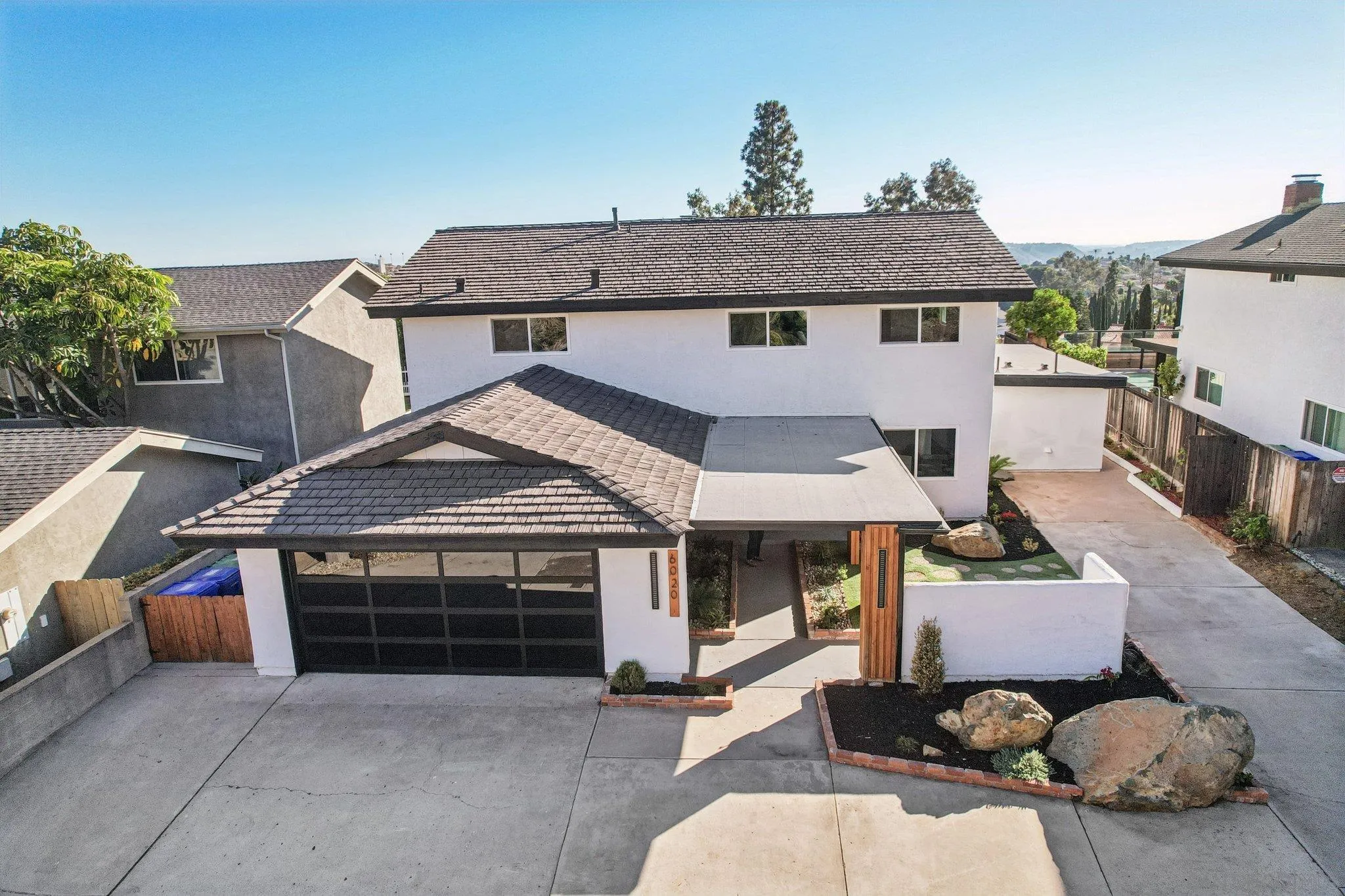 6020 College Ave