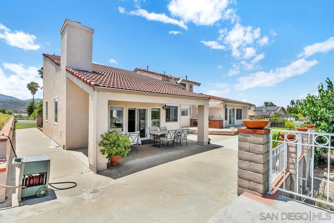 2257 Nielsen St