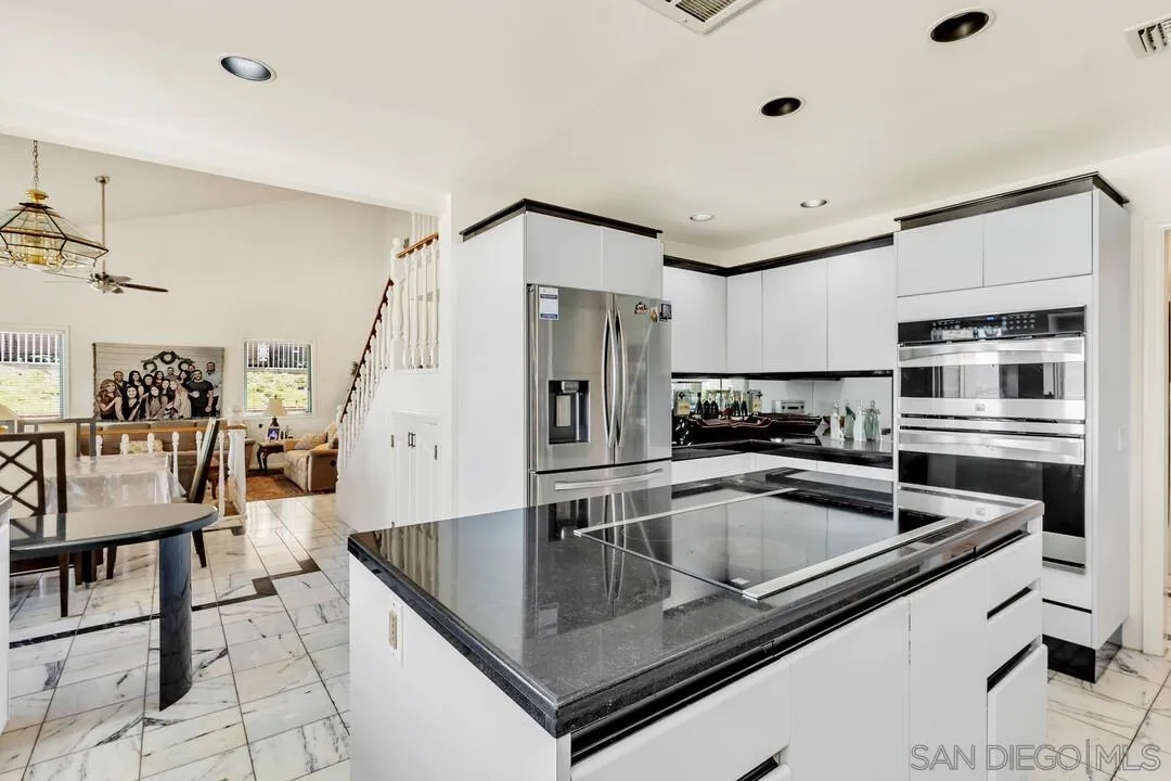 2257 Nielsen St