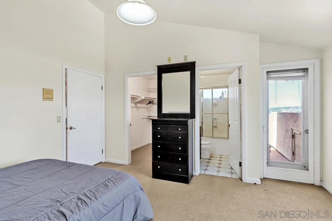 2257 Nielsen St