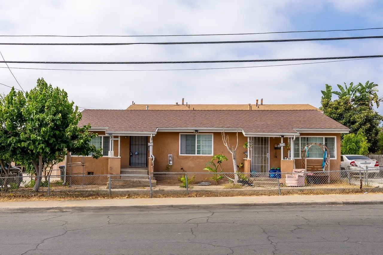 6736-38 Kelly St.