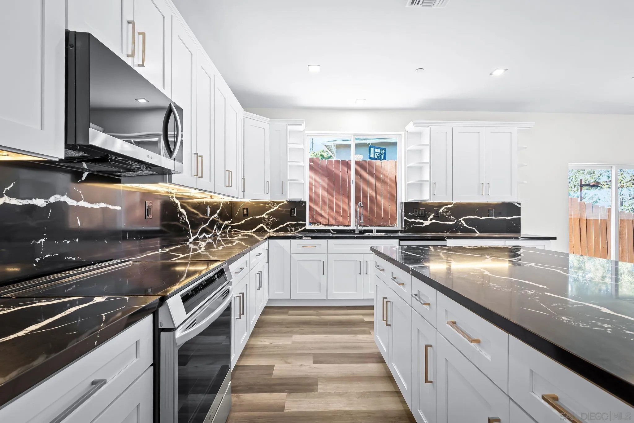 8886 Margaret Ct