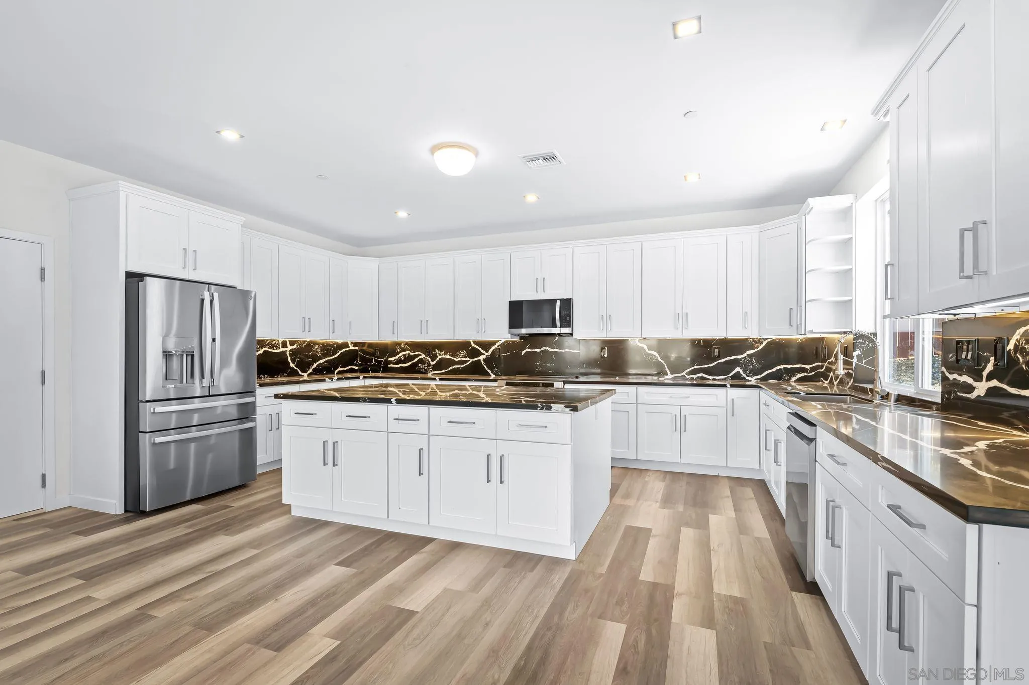 8886 Margaret Ct