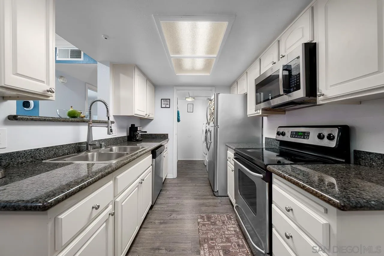 12015 Alta Carmel Ct Unit 299