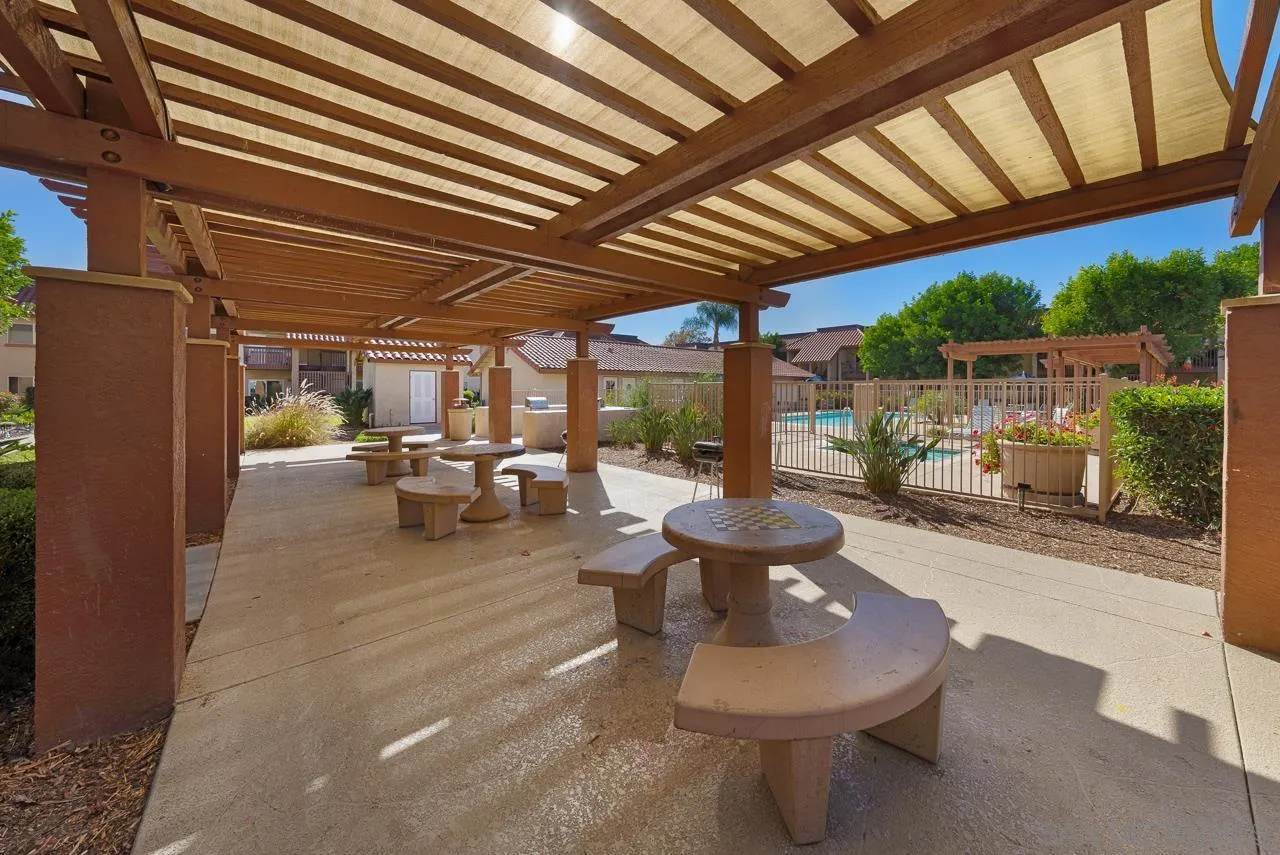 174 Chambers St Unit 1