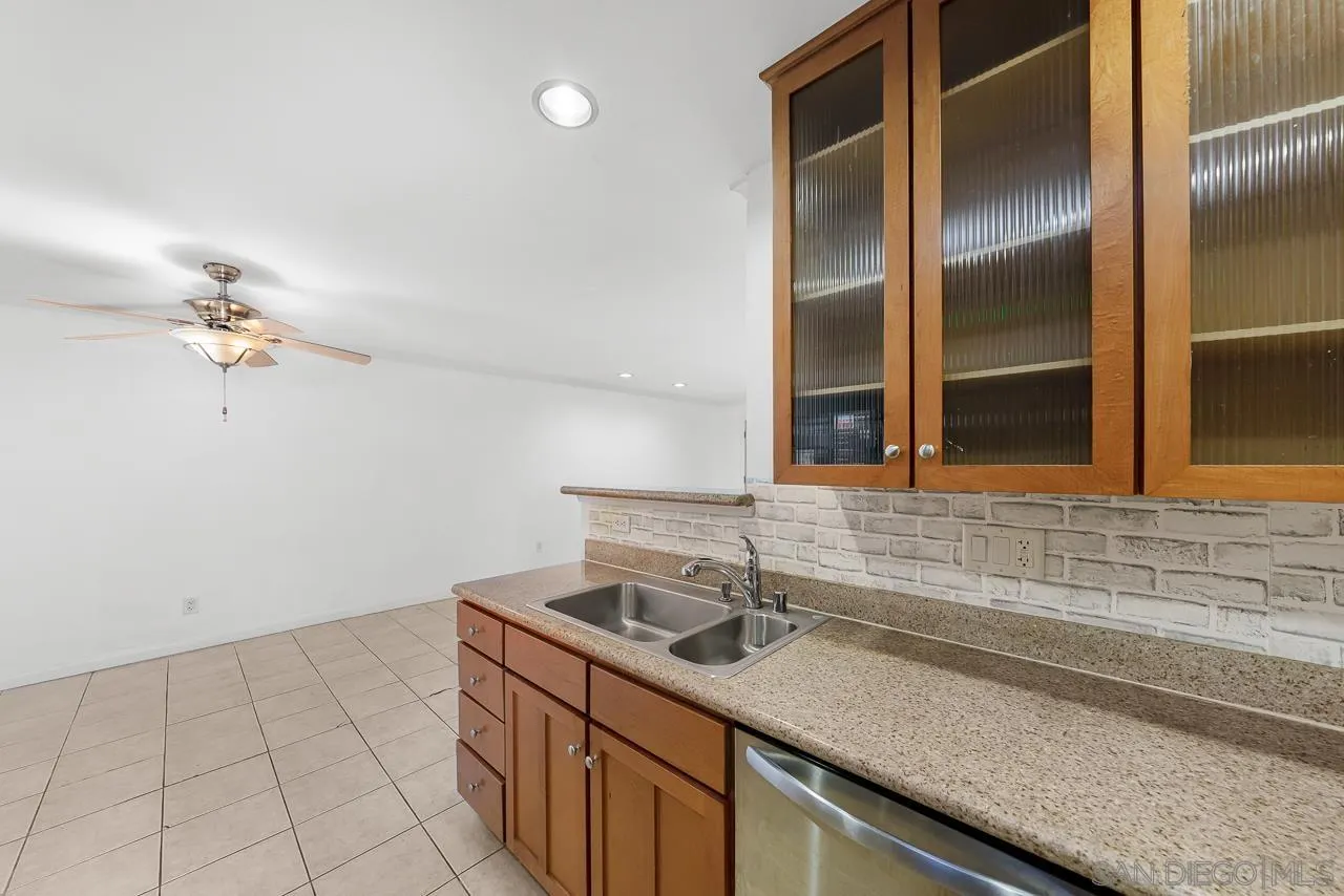 174 Chambers St Unit 1