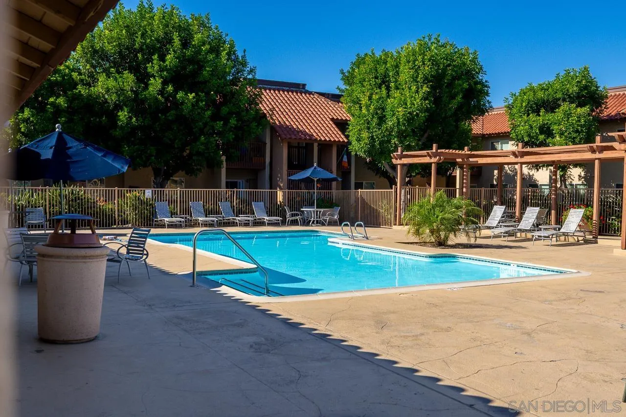 174 Chambers St Unit 1