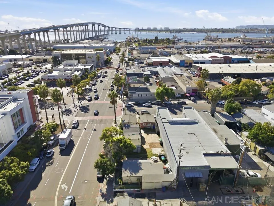 1028-44 Cesar E Chavez Pkwy