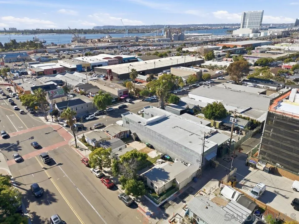 1028-44 Cesar E Chavez Pkwy