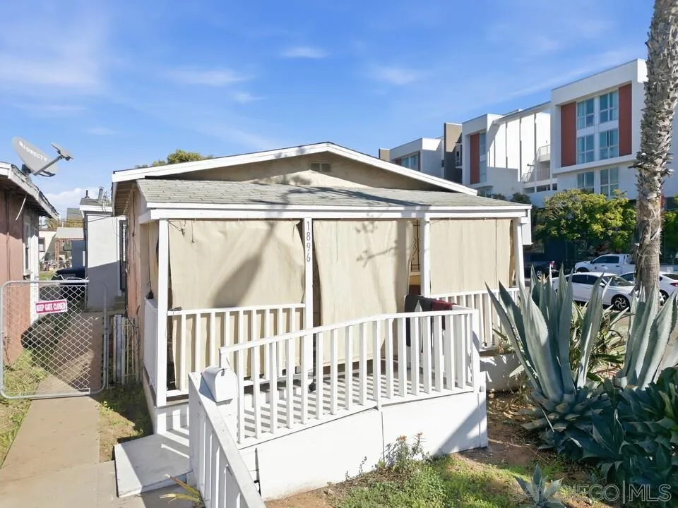 1028-44 Cesar E Chavez Pkwy