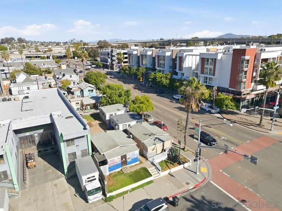 1028-44 Cesar E Chavez Pkwy