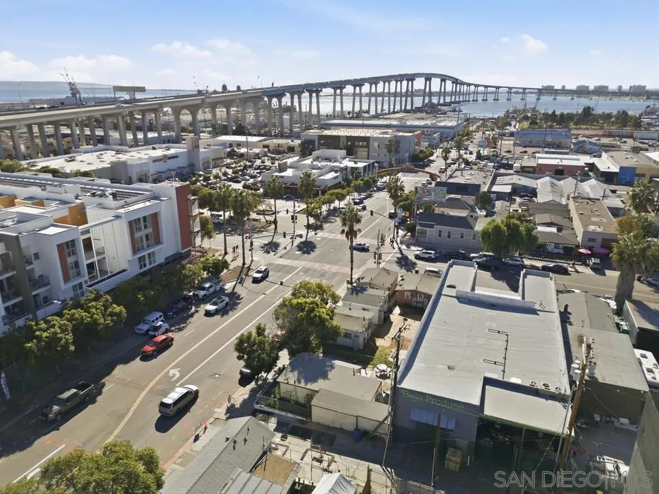 1028-44 Cesar E Chavez Pkwy