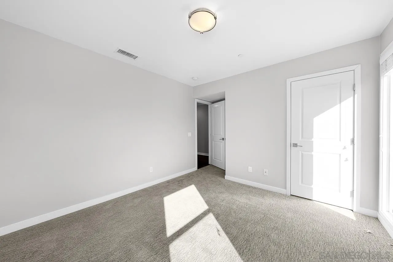 8352 Ridge Ct