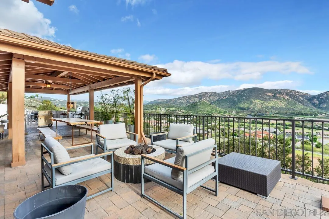 15003 Driftwood Creek Rd