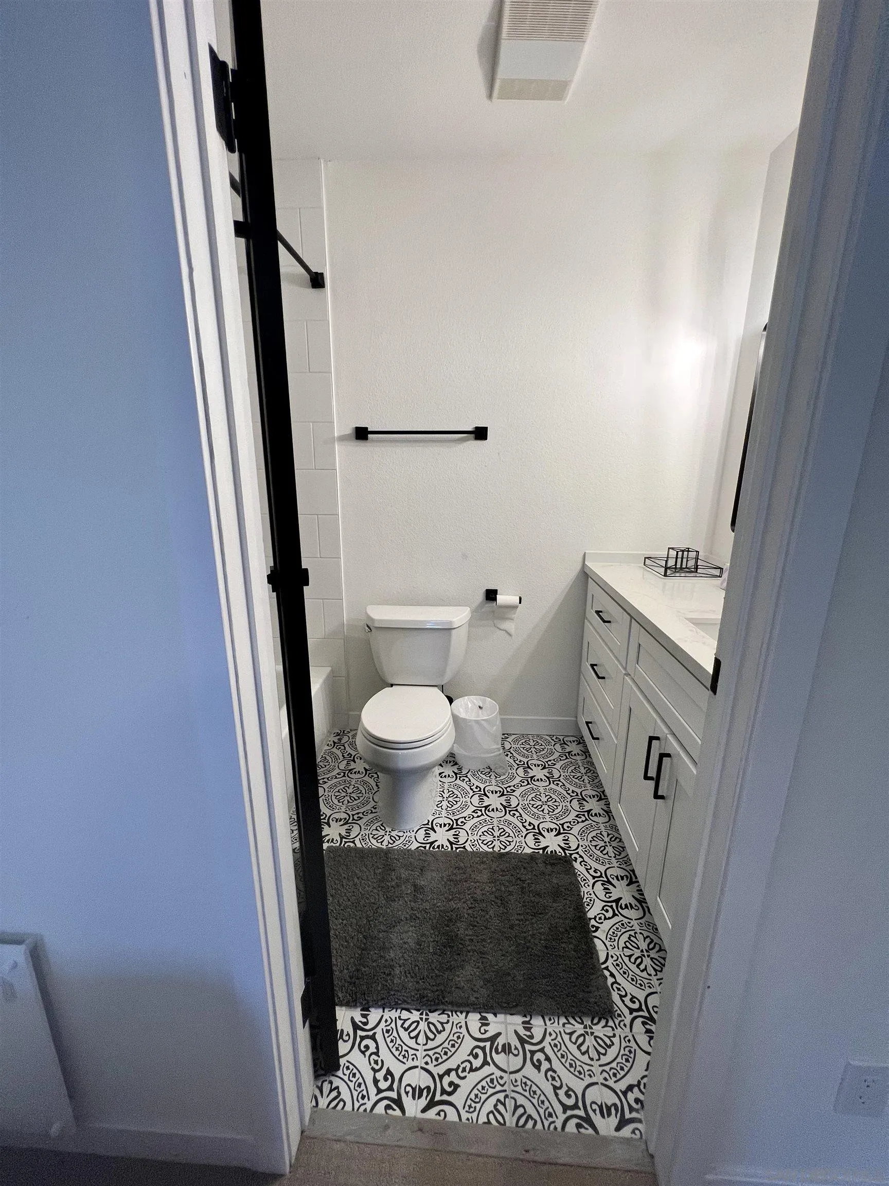 5462 Adobe Falls Rd Unit 11