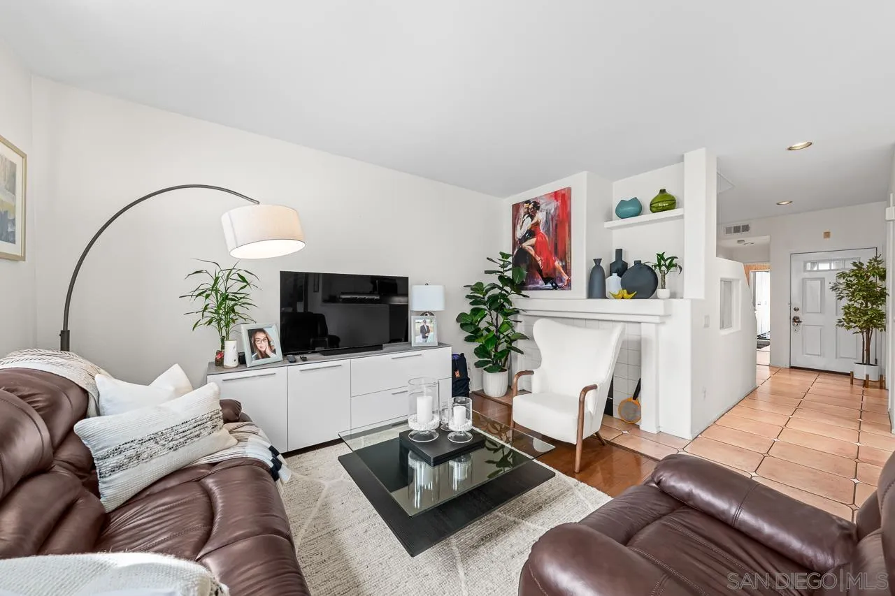 12520 Heatherton Ct. Unit 3