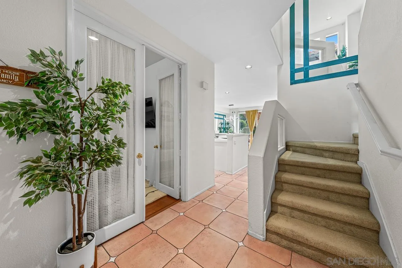 12520 Heatherton Ct. Unit 3