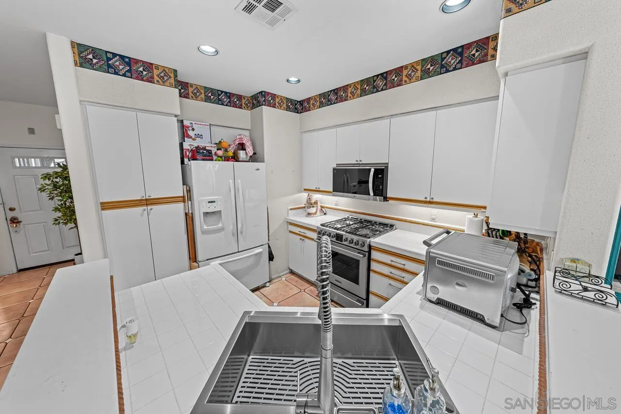 12520 Heatherton Ct. Unit 3