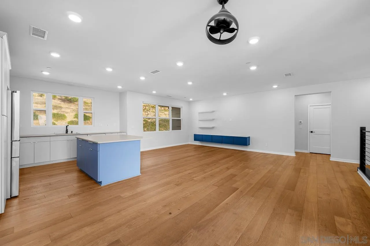 2776 Via Alta Pl
