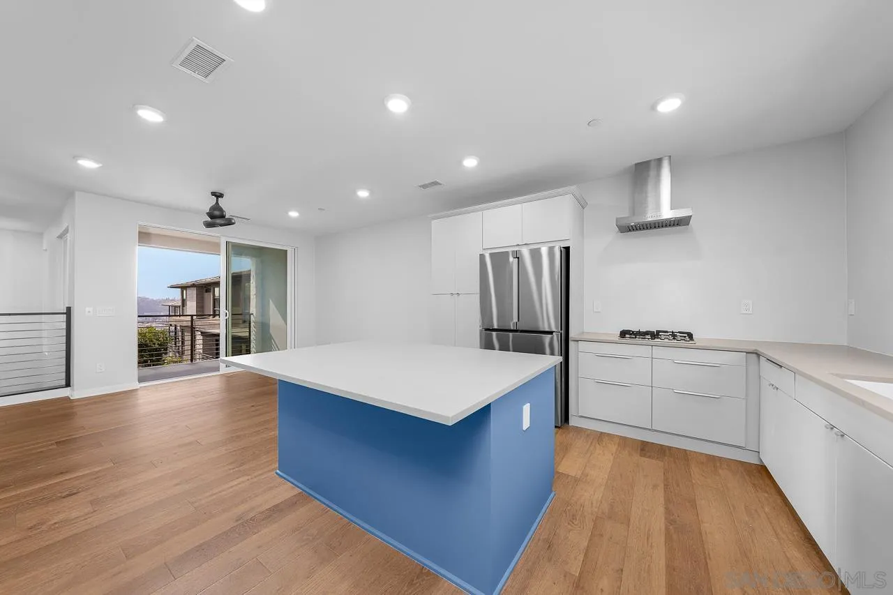 2776 Via Alta Pl
