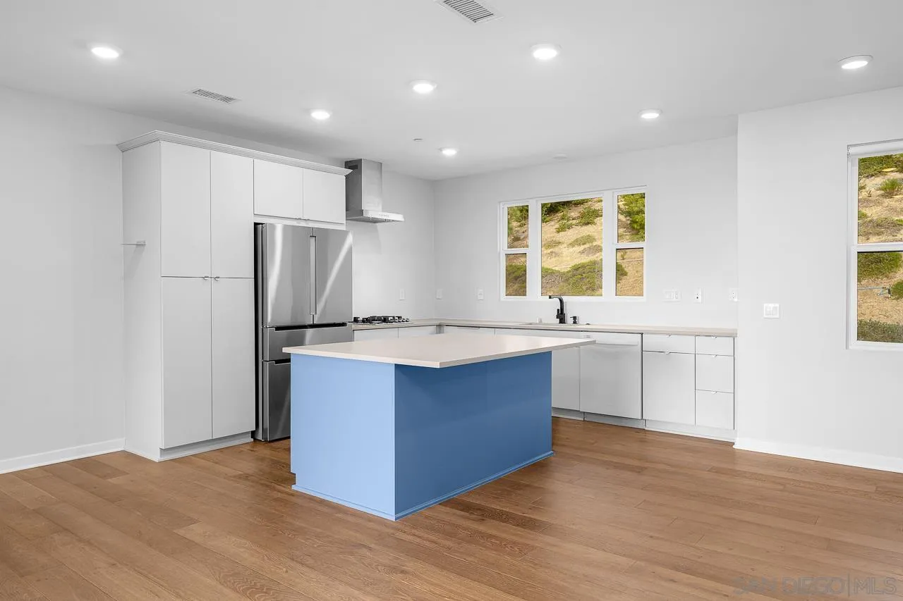 2776 Via Alta Pl