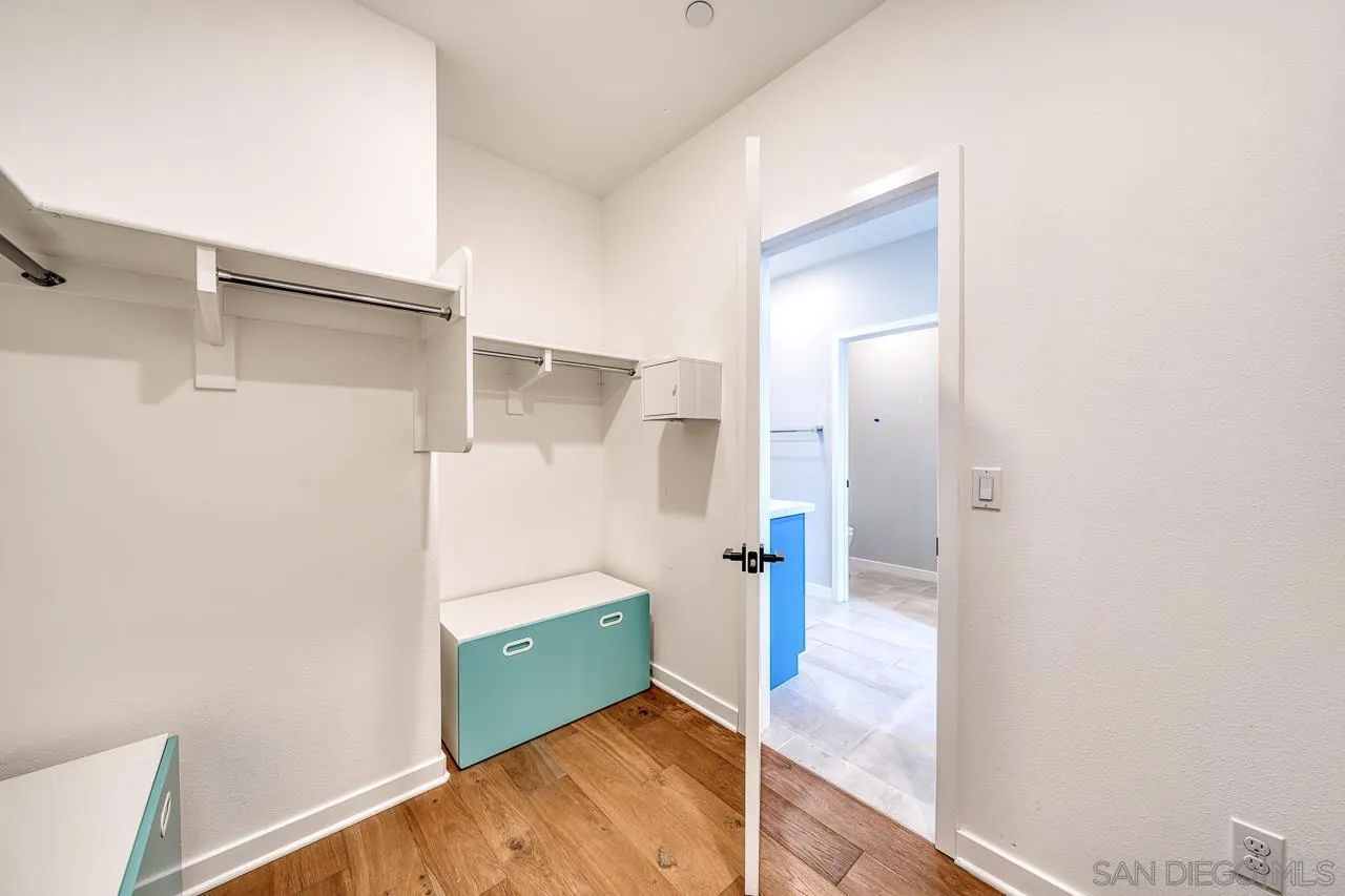 2776 Via Alta Pl