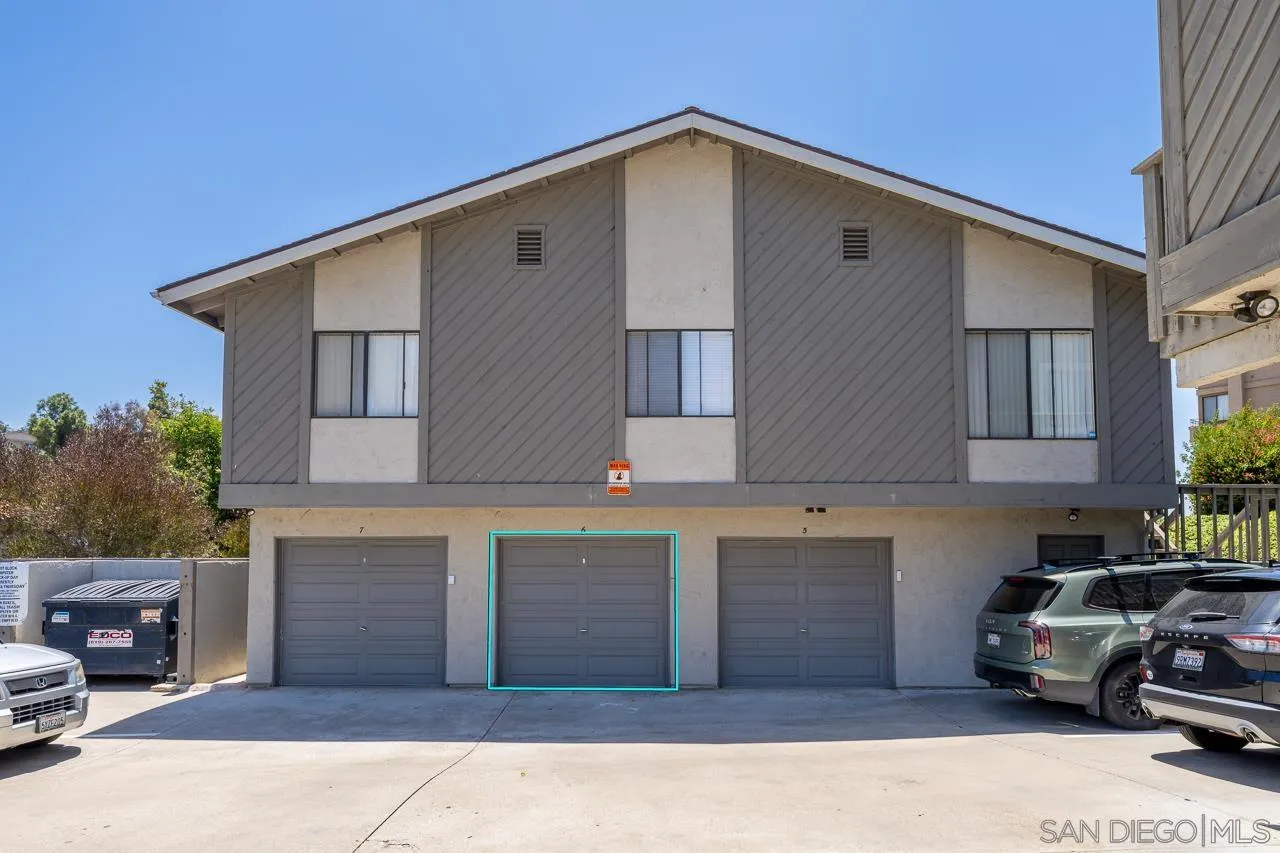 5661 Lake Park Way Unit 6