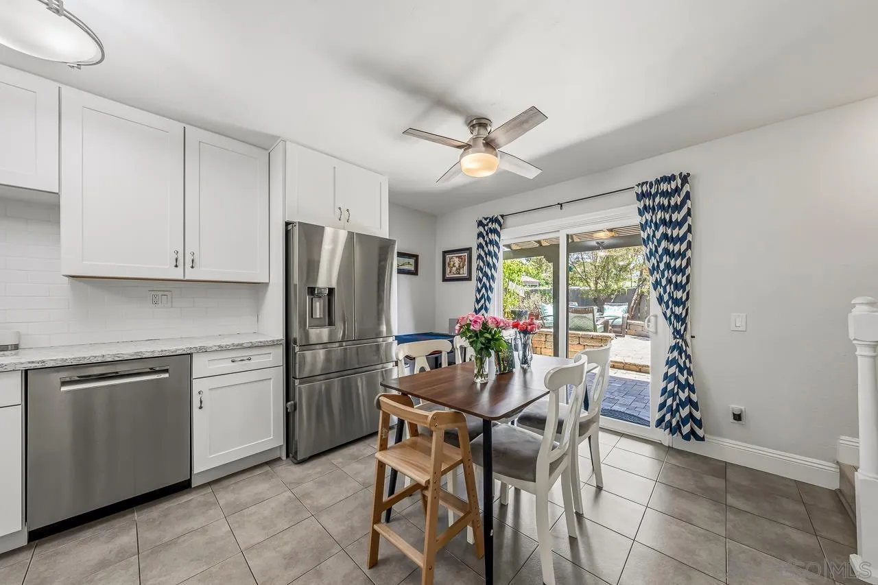 5661 Lake Park Way Unit 6