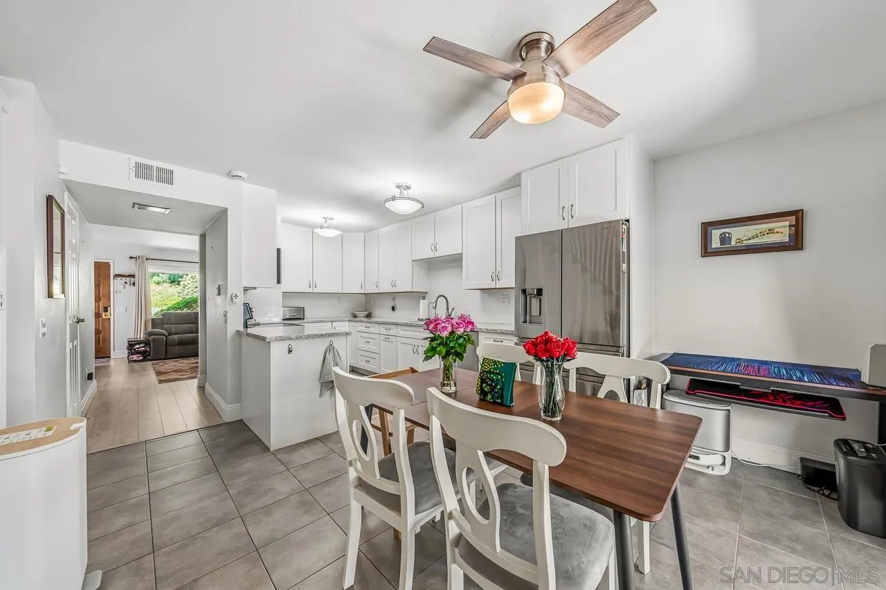 5661 Lake Park Way Unit 6