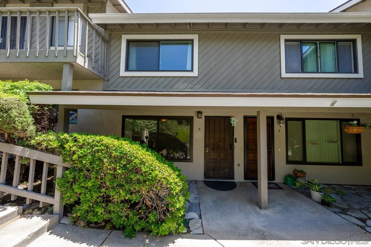 5661 Lake Park Way Unit 6