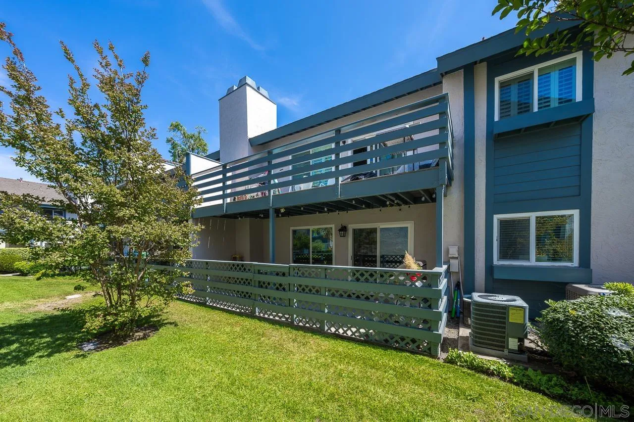 1476 Gustavo St. Unit B