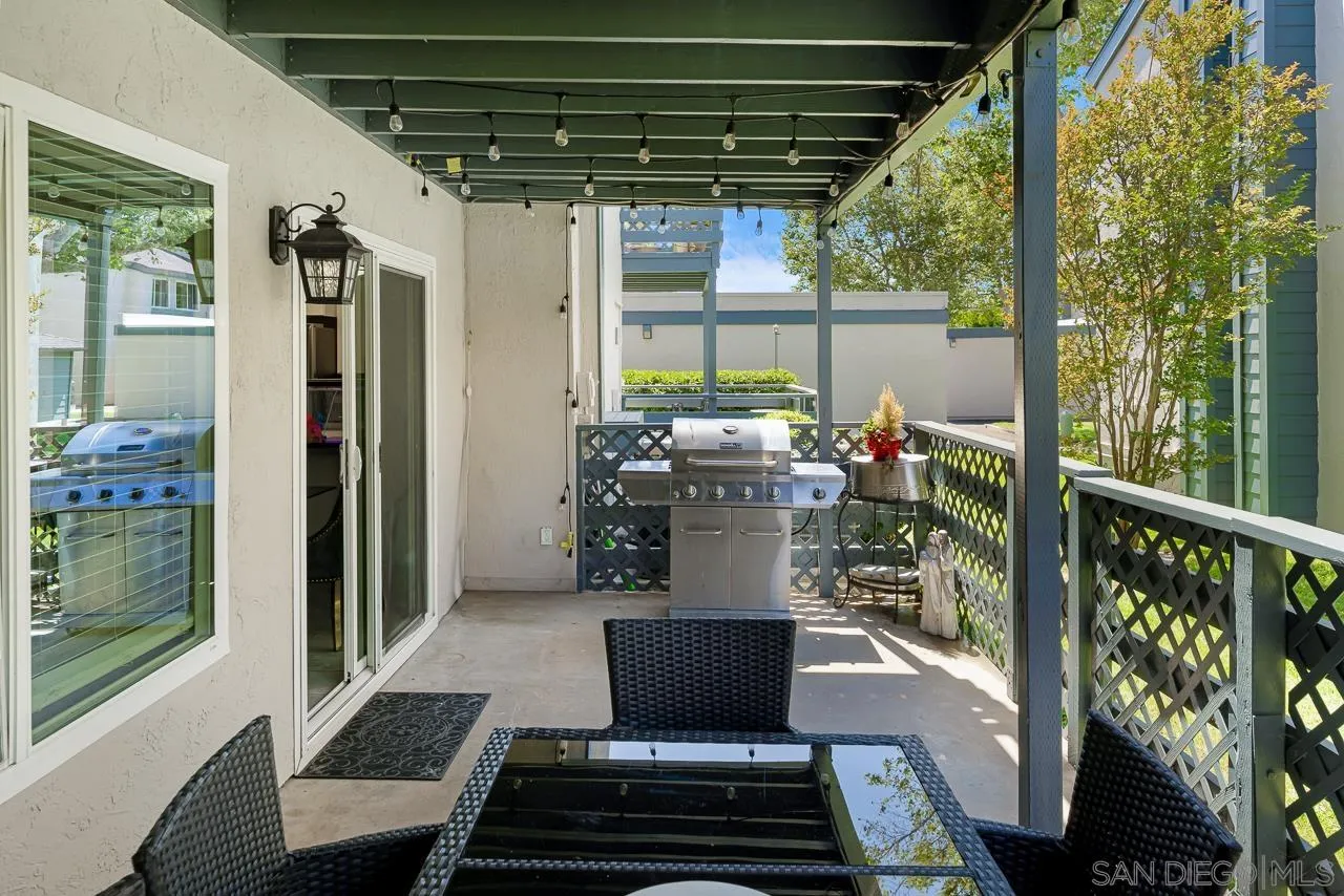 1476 Gustavo St. Unit B