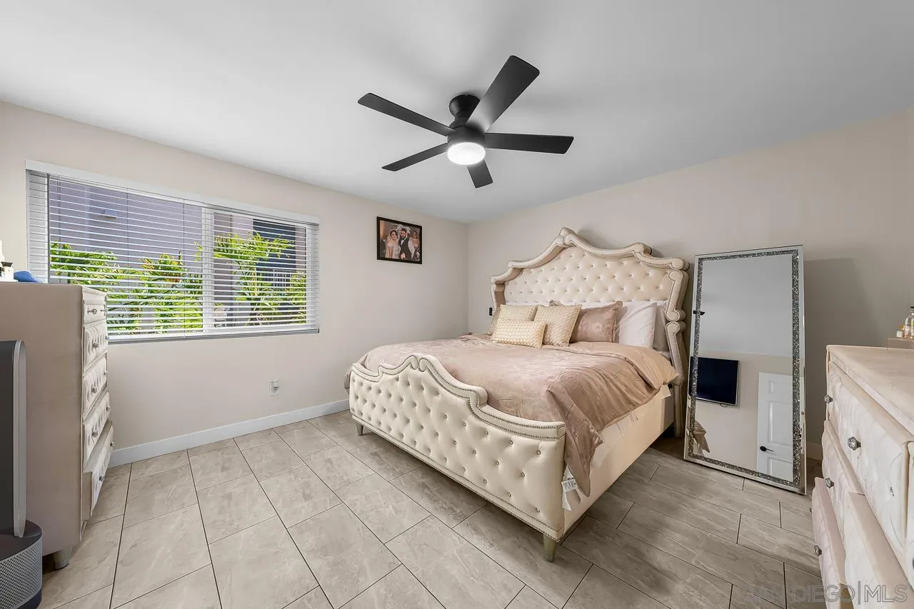 1476 Gustavo St. Unit B