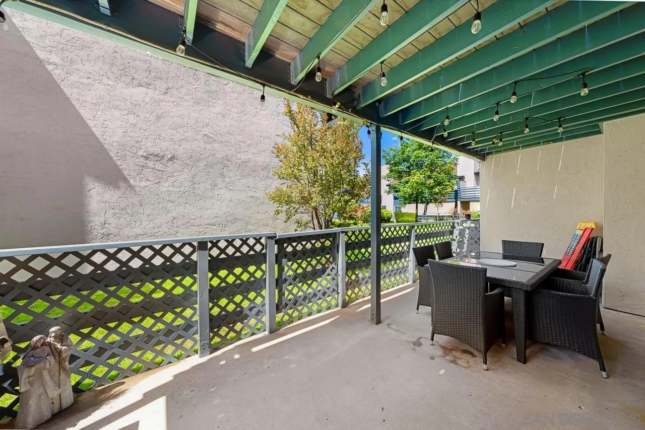 1476 Gustavo St. Unit B