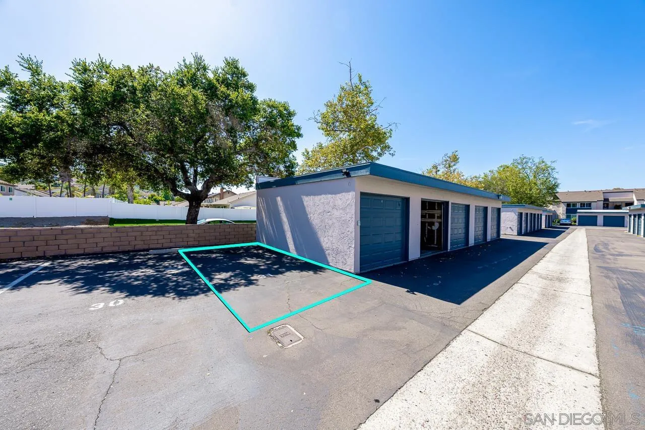1476 Gustavo St. Unit B